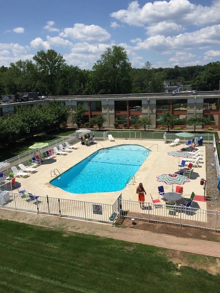 Armoni Inn & Suites Orangeburg Exterior foto
